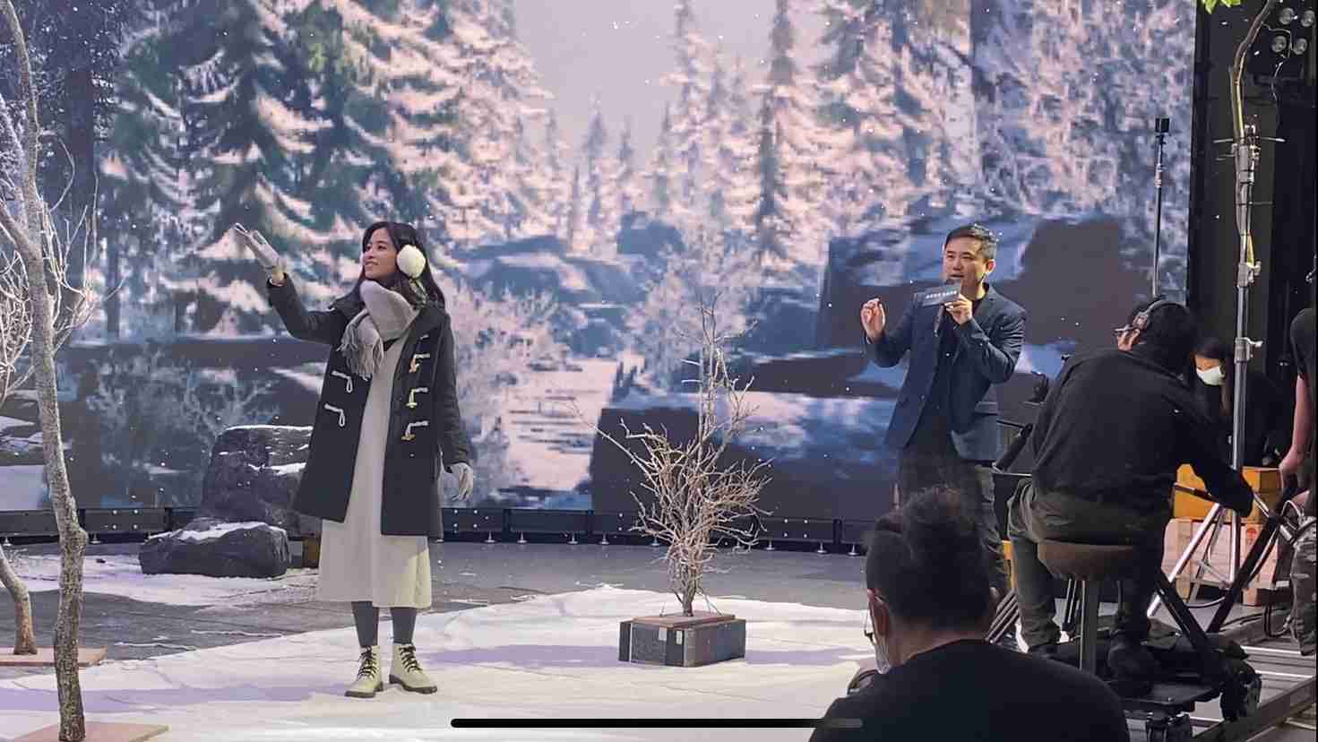 尊龙集团以ALED先进显屏技术，，，与金马奖视觉特效团队“再现影像”携手合作打造LED虚拟摄影棚，，，提供沉浸式表演体验，，，并精简拍摄成本与时间